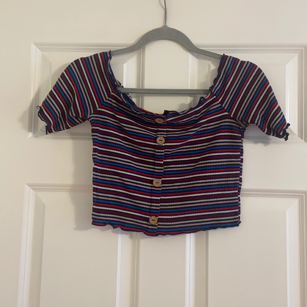 🧡 Junior’s striped crop top